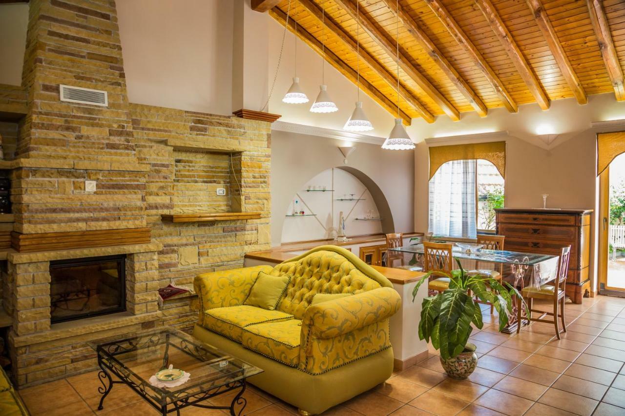 B&B Cortile Aurora Bronte Bagian luar foto