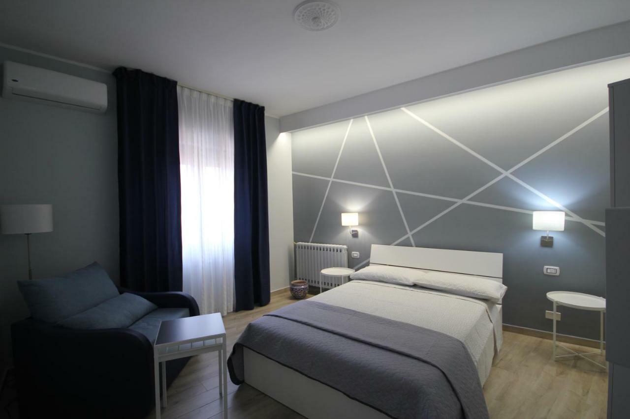 B&B Cortile Aurora Bronte Bagian luar foto