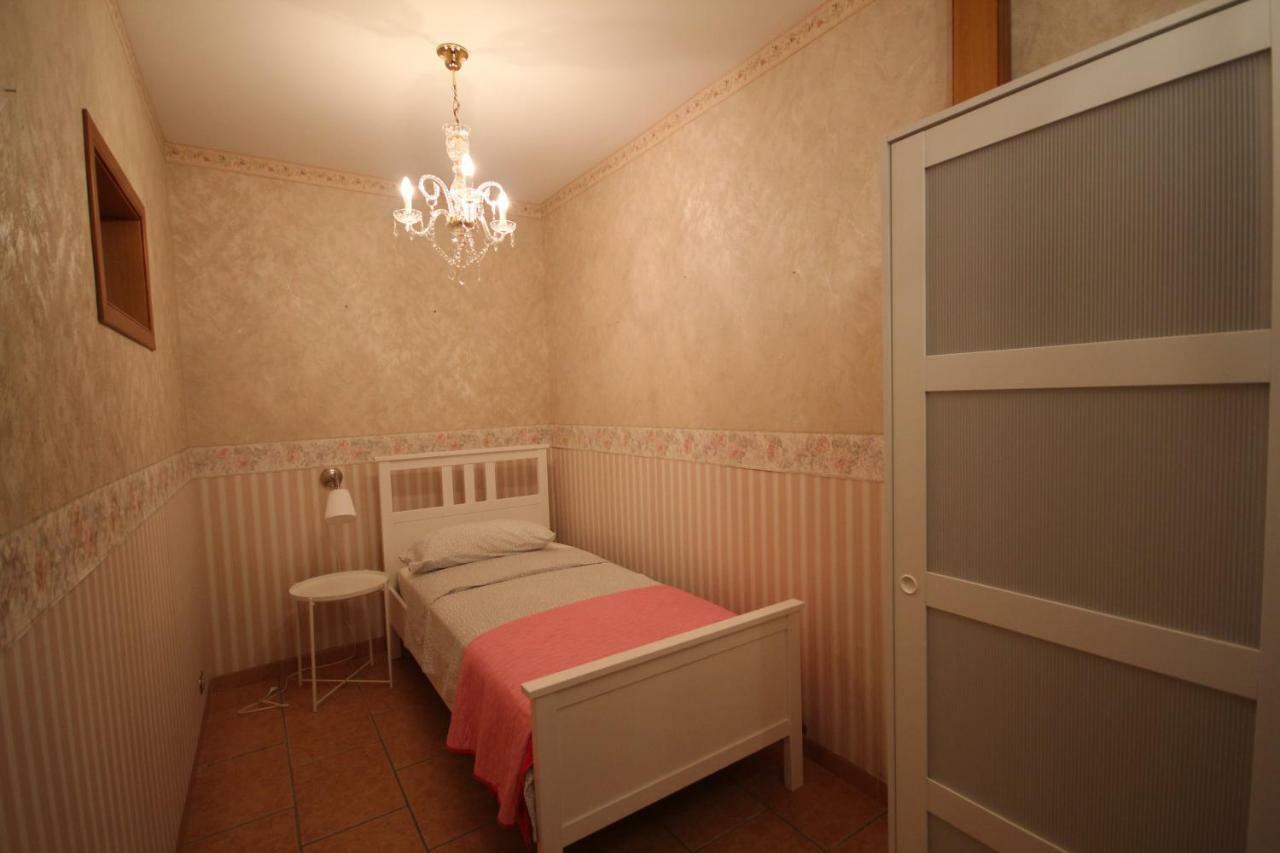 B&B Cortile Aurora Bronte Bagian luar foto