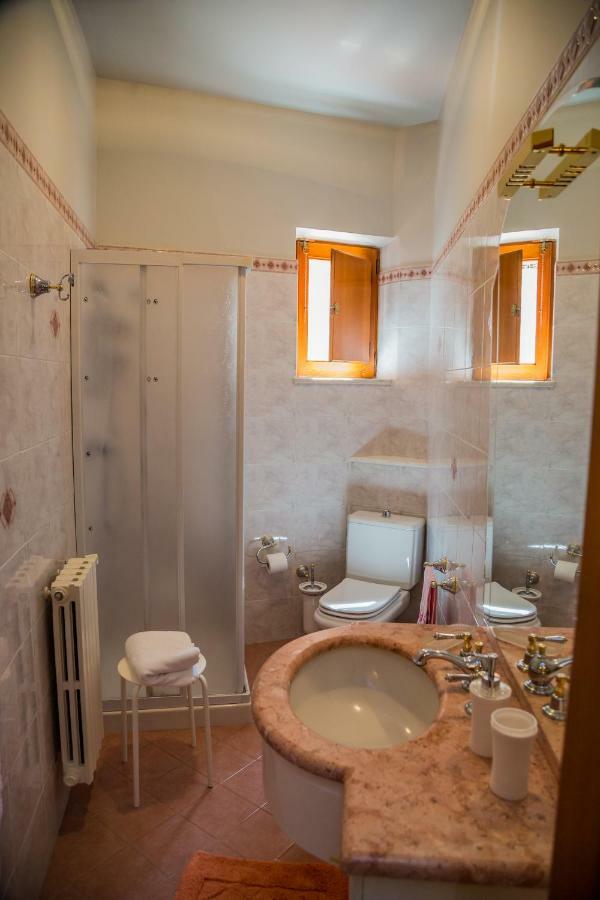 B&B Cortile Aurora Bronte Bagian luar foto